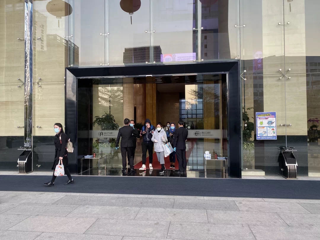 jinnianhui今年会上下齐心战“疫”情，党旗飘扬在一线